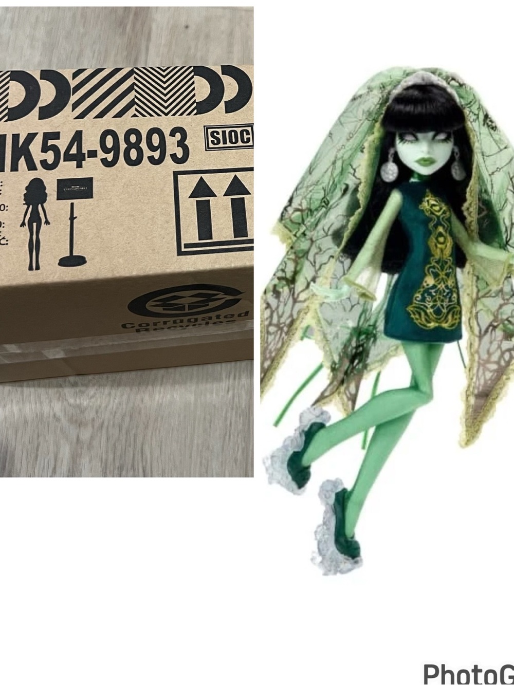 monster high Scarah Screams Green and Black Skullector Doll Costume JHK54 - Picture 2 of 8